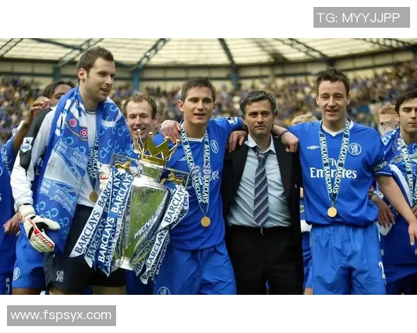 荷兰足球明星10号的传奇之路与辉煌成就回顾