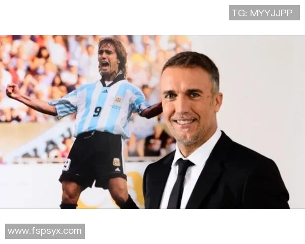 老梁深度解析足球明星背后的故事与成就让我们一起走进他们的世界