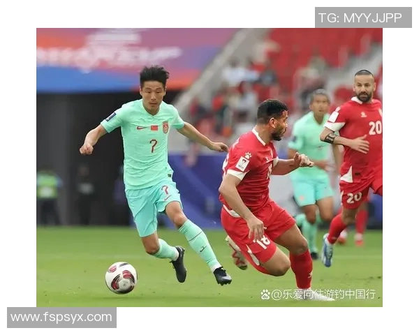 上海足球队状态引发热议球迷与专家观点交锋分析