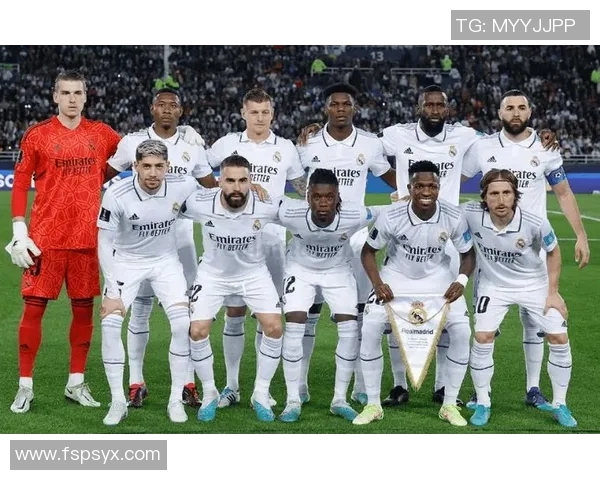 老德国足球明星的辉煌岁月与传奇故事回顾 老德国足球明星的辉煌岁月与传奇故事回顾